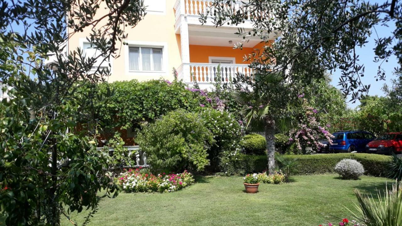 Apartmani Seka Vodice Extérieur photo